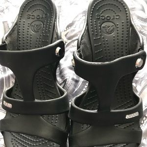 Women’s heeled CROCS sandal EUC Sz 8